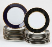 AN ASSEMBLED SUITE DINNER PLAT