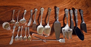 An assorted lot of vintage sterling