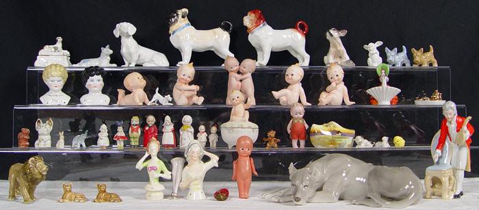 AN ASSORTMENT OF KEWPIE DOLLS AND