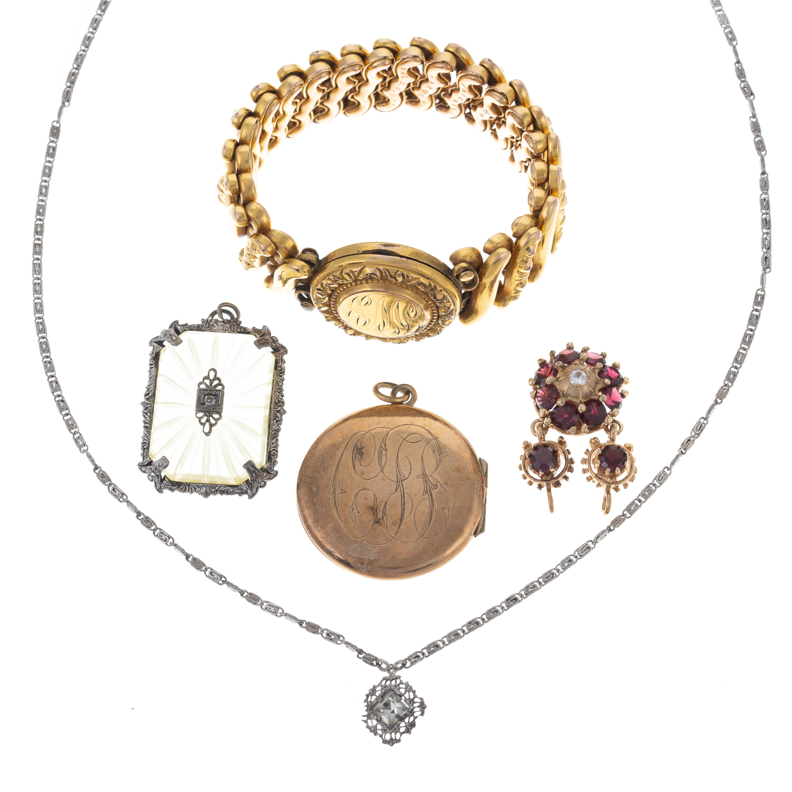 AN ASSORTMENT OF VINTAGE GOLD &