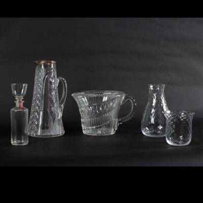 An early 19th Century cut glass jug