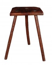 AN EARLY 19TH CENTURY ELM THRE