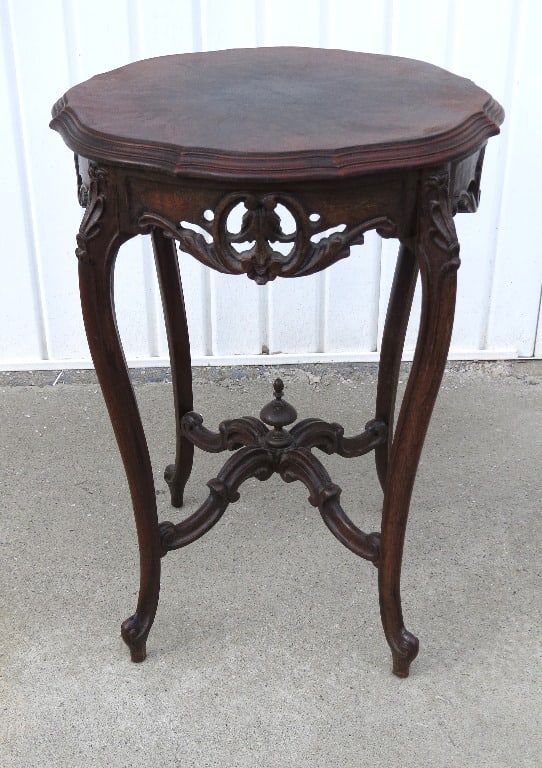AN EARLY 20TH C.  FLINT & HORNER
