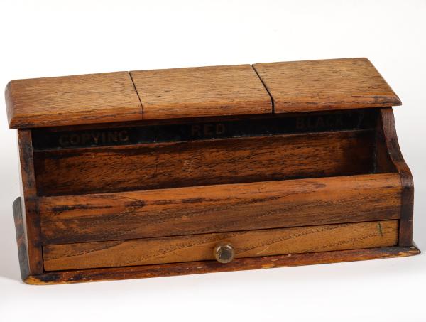 AN EARLY 20TH CENTURY INK AND PEN