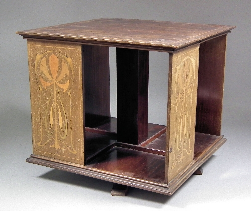 An early 20th Century mahogany