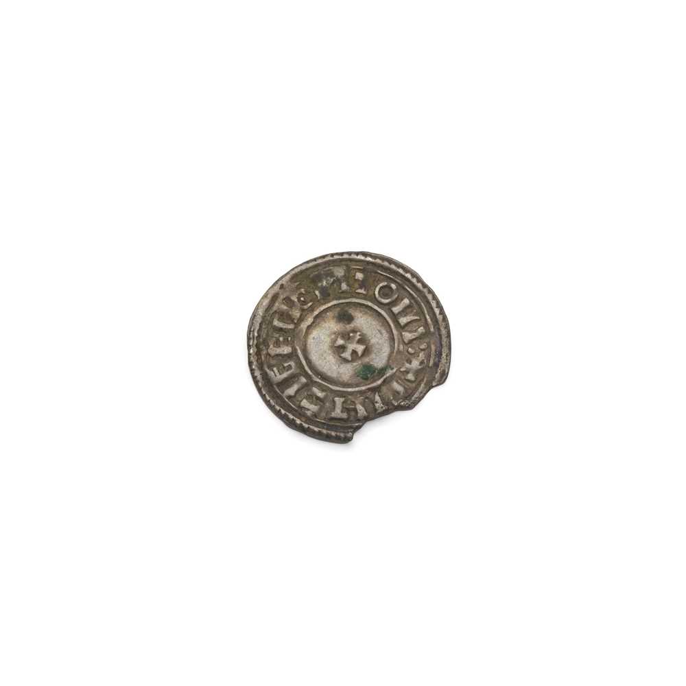 AN EARLY SILVER HAMMERED PENNY