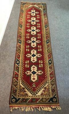 An Eastern runner, 280cm x 73cm