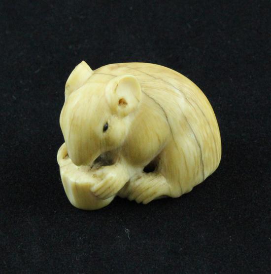 An Edo period ivory netsuke