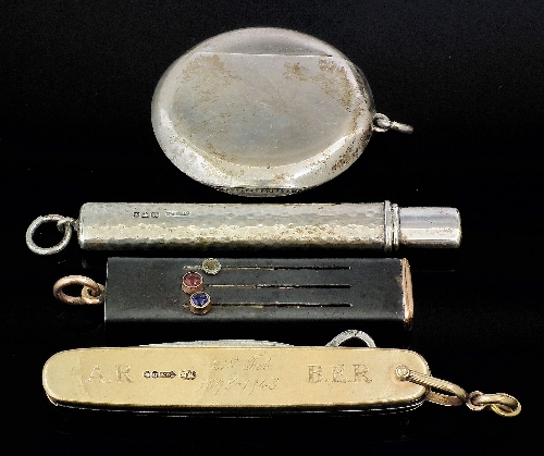 An Edward VII 9ct gold cased pen