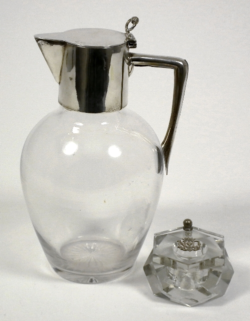 An Edward VII glass bulbous