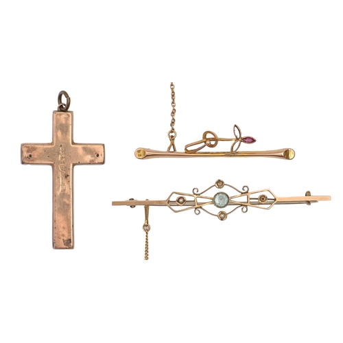 An Edwardian 9ct gold cross,