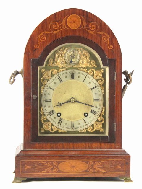 An Edwardian eight-day mantel clock