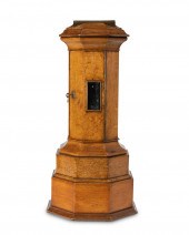 AN EDWARDIAN ENGLISH POSTAL BO