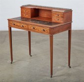 AN EDWARDIAN INLAID MAHOGANY D
