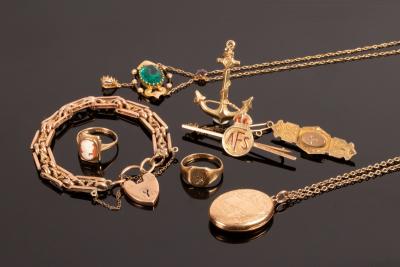 An Edwardian multi gem set