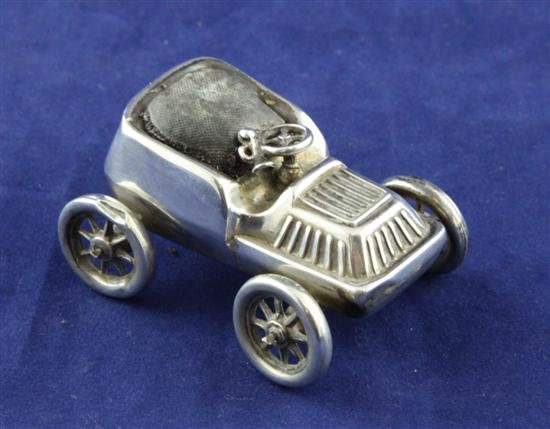 An Edwardian silver novelty pin