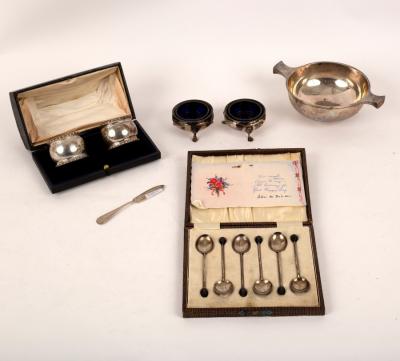 An Edwardian silver quaich,