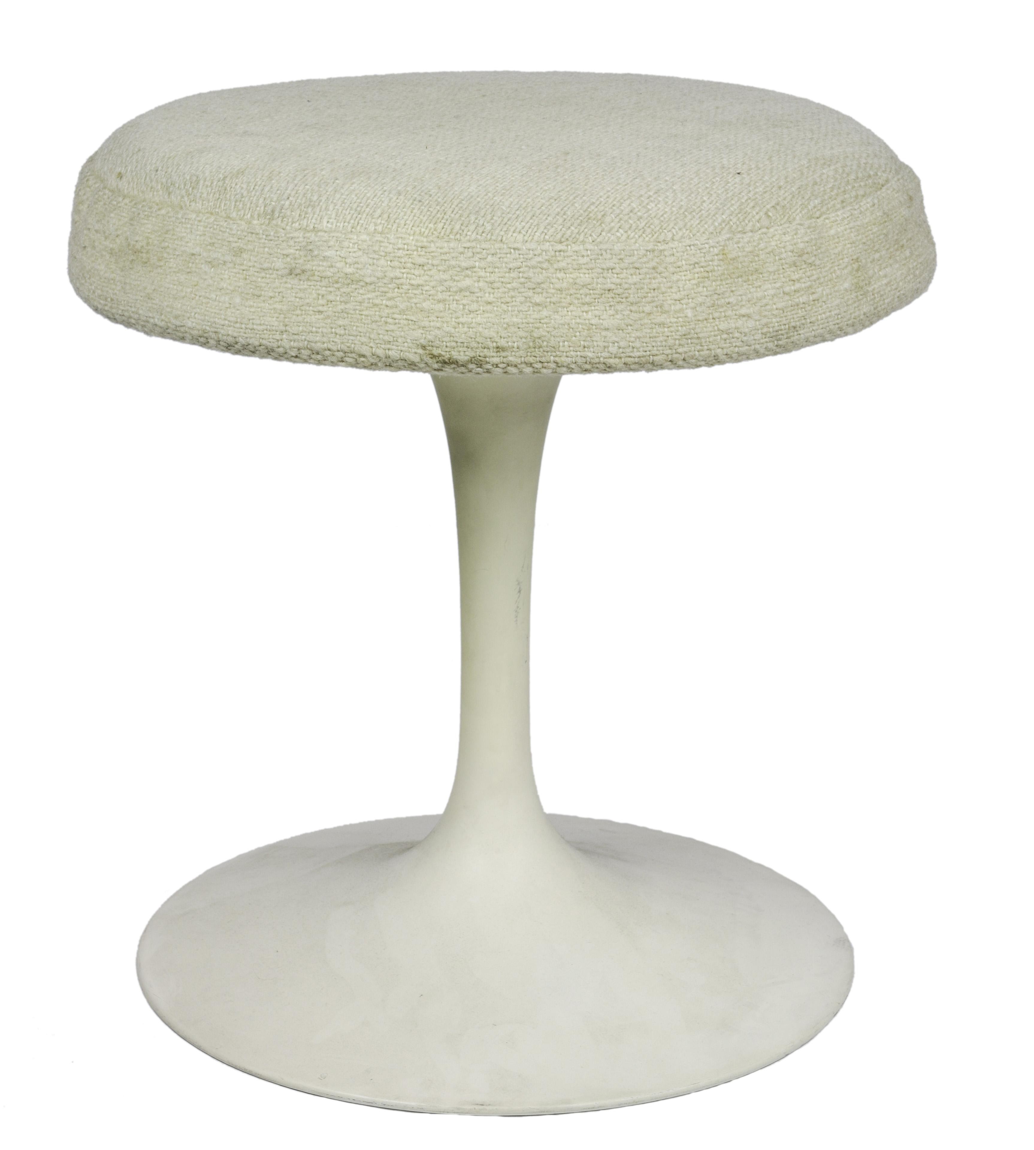 AN EERO SAARINEN FOR KNOLL BR51