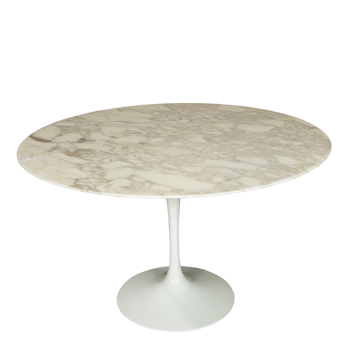 AN EERO SAARINEN FOR KNOLL MARBLE
