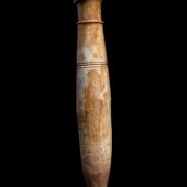 An Egyptian Bone Alabastron
Mi