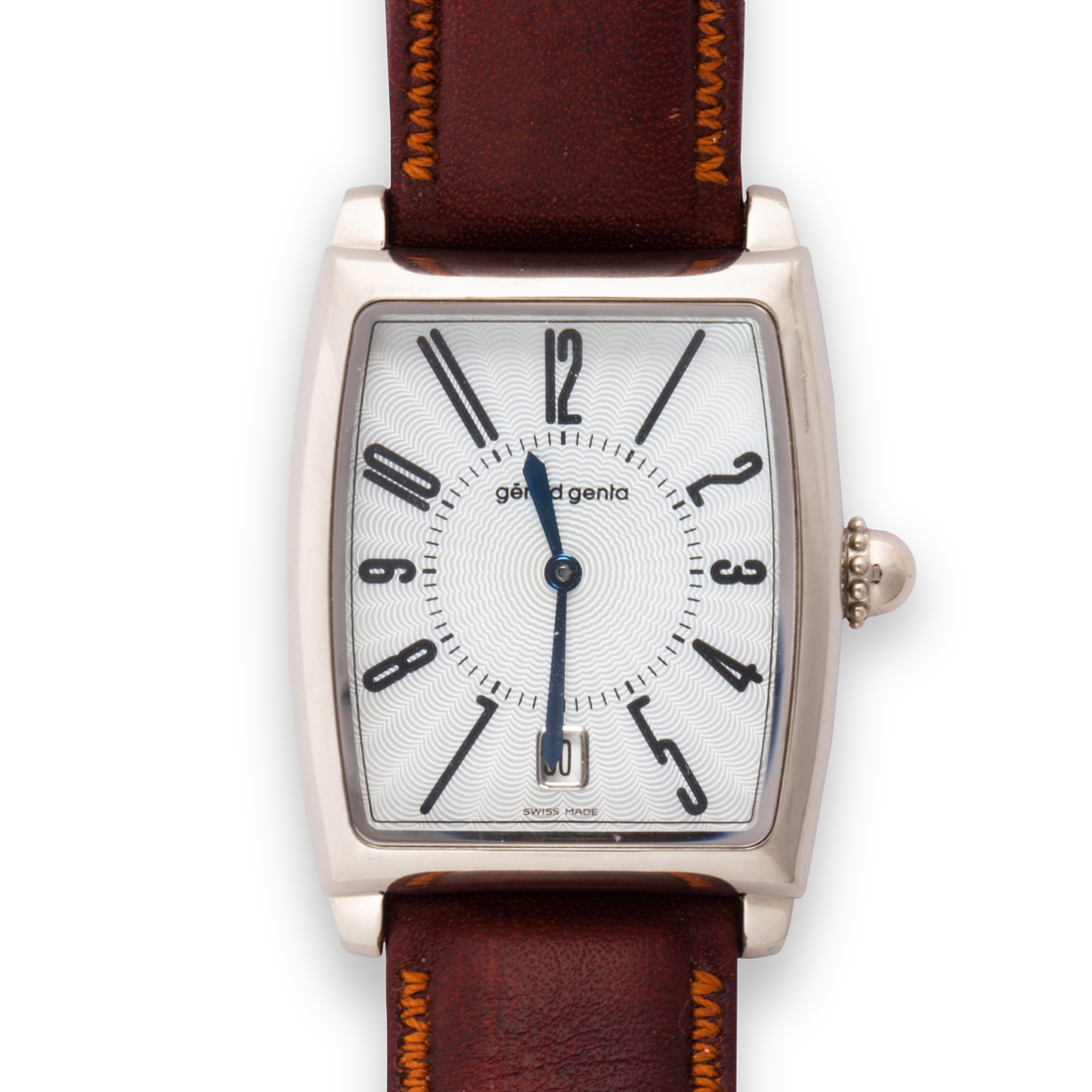 AN EIGHTEEN KARAT WHITE GOLD