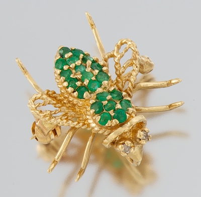 An Emerald Bee Brooch 14k yellow