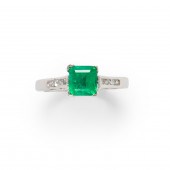 AN EMERALD, DIAMOND AND FOURTE