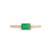 AN EMERALD, DIAMOND AND FOURTE