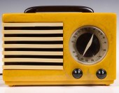 AN EMERSON CATALIN RADIO DESIG