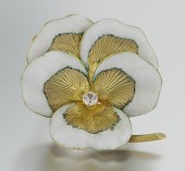 An Enamel and Gold Pansy Brooc