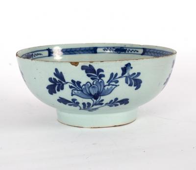 An English Delftware blue and white