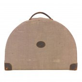 AN ENGLISH FITTED LEATHER TRAV