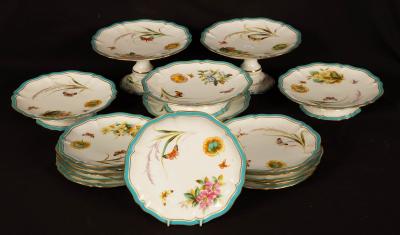 An English part dessert service