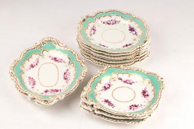 An English porcelain part dessert