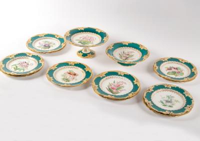 An English porcelain part dessert