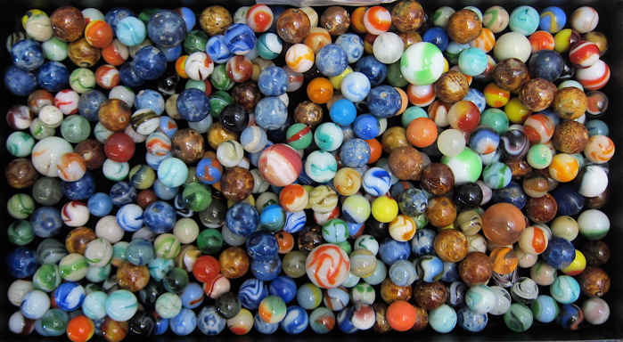AN ESTATE COLLECTION OF