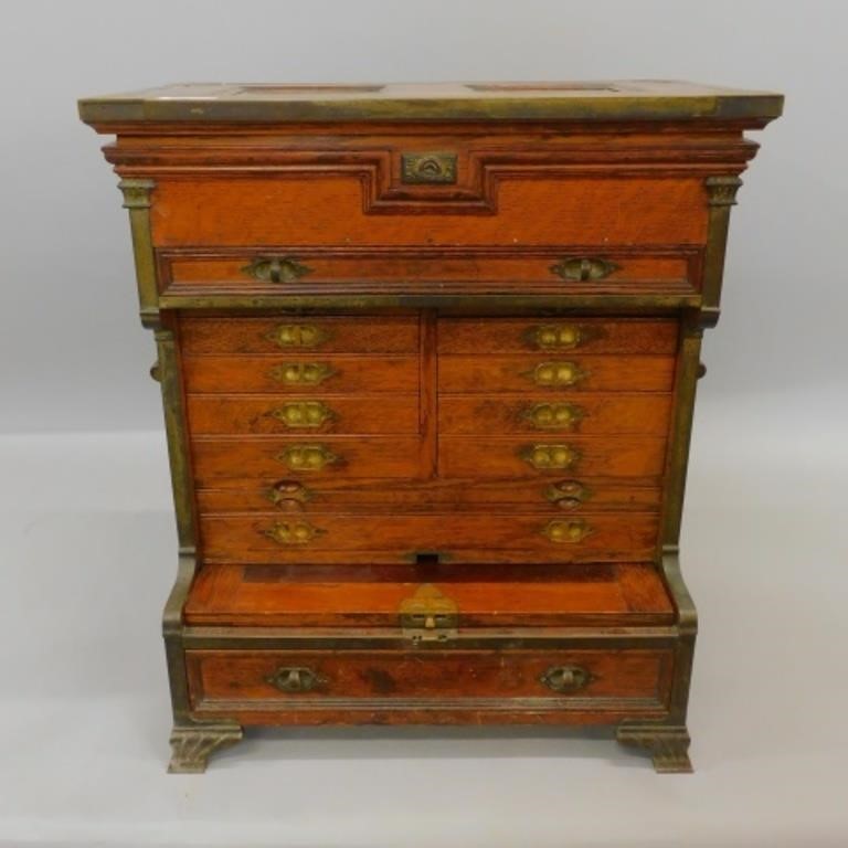 AN EXCEPTIONAL QUARTERED OAK