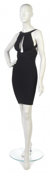 An Herve Leger Black Bandage D