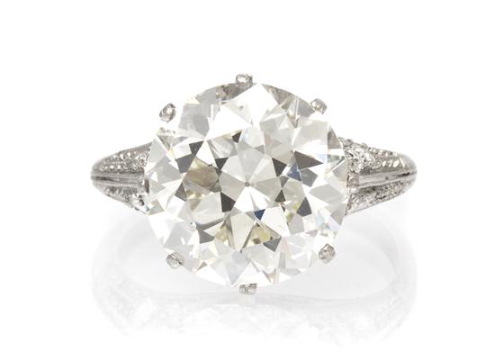 An Important Art Deco Platinum