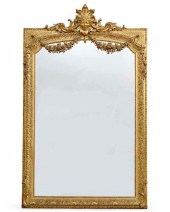 AN IMPOSING FRENCH CARVED GILT