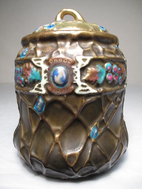 An impressive Nippon porcelain