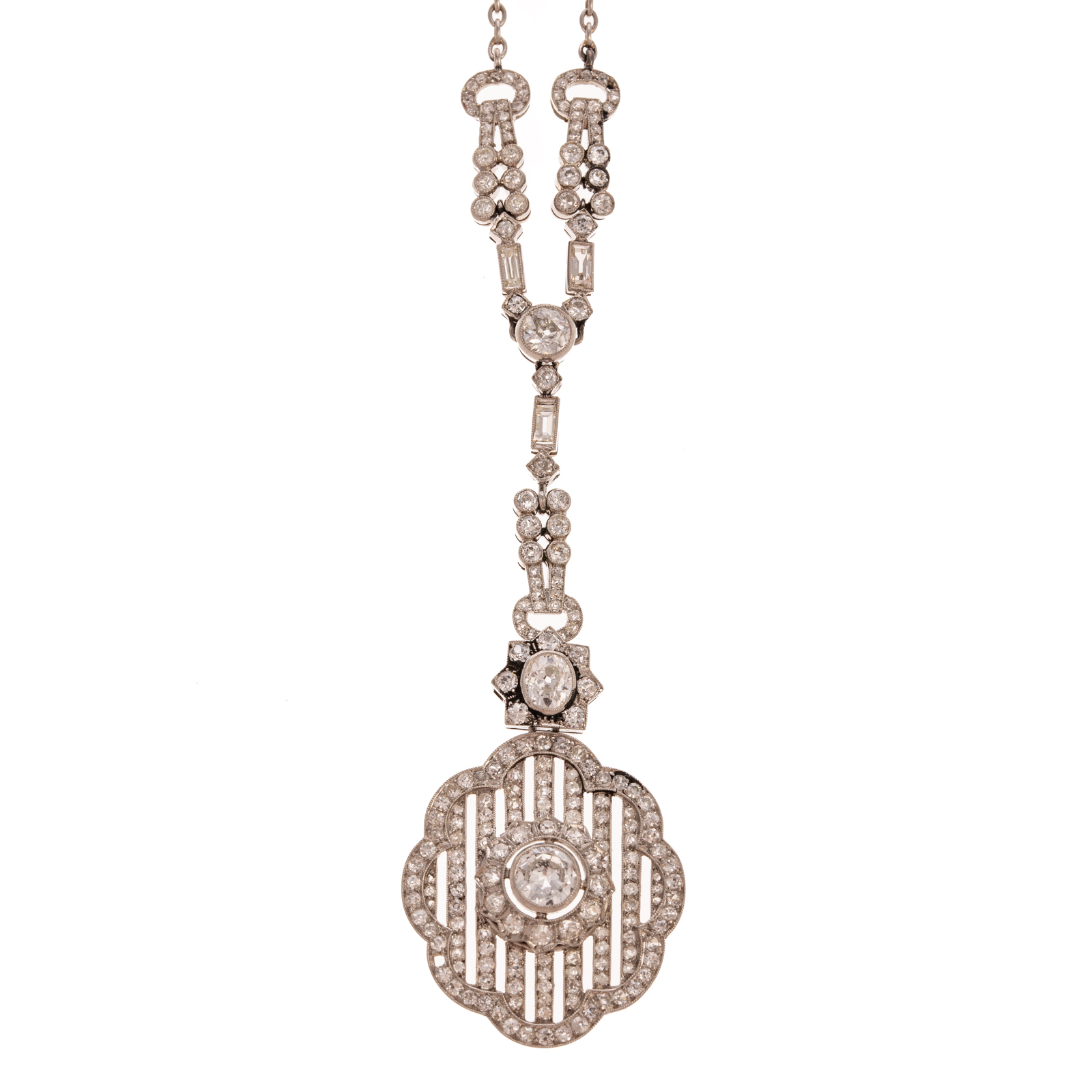 AN IMPRESSIVE PLATINUM ART DECO