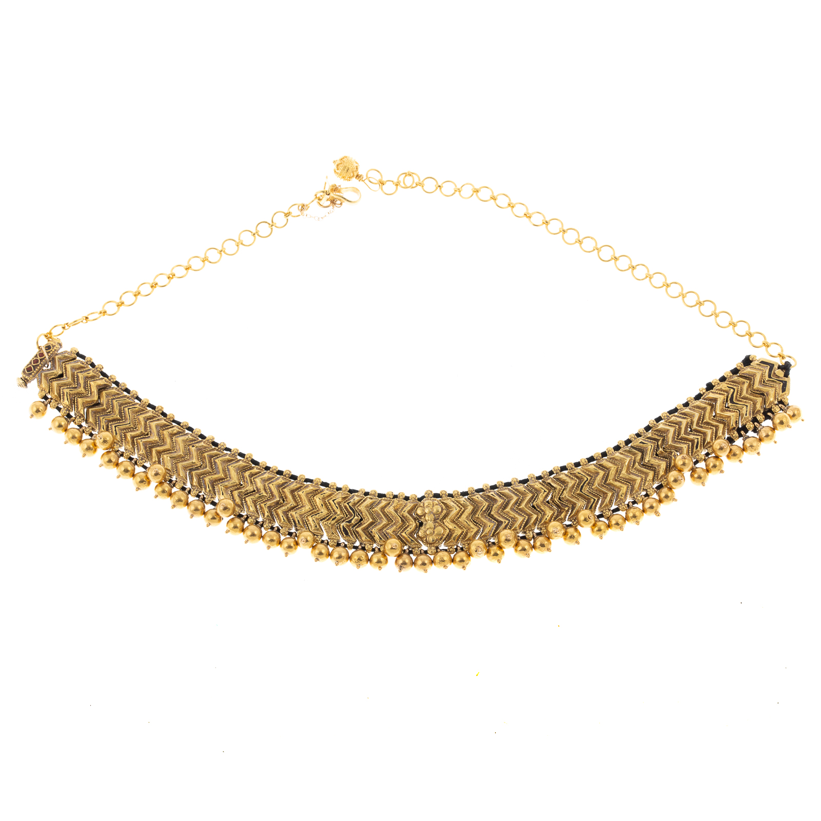 AN INDIAN 22K CHOKER NECKLACE