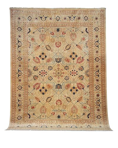 AN INDIAN CARPET, 16FT 4IN X 12FTAn