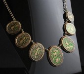 An Indian gold mounted necklac