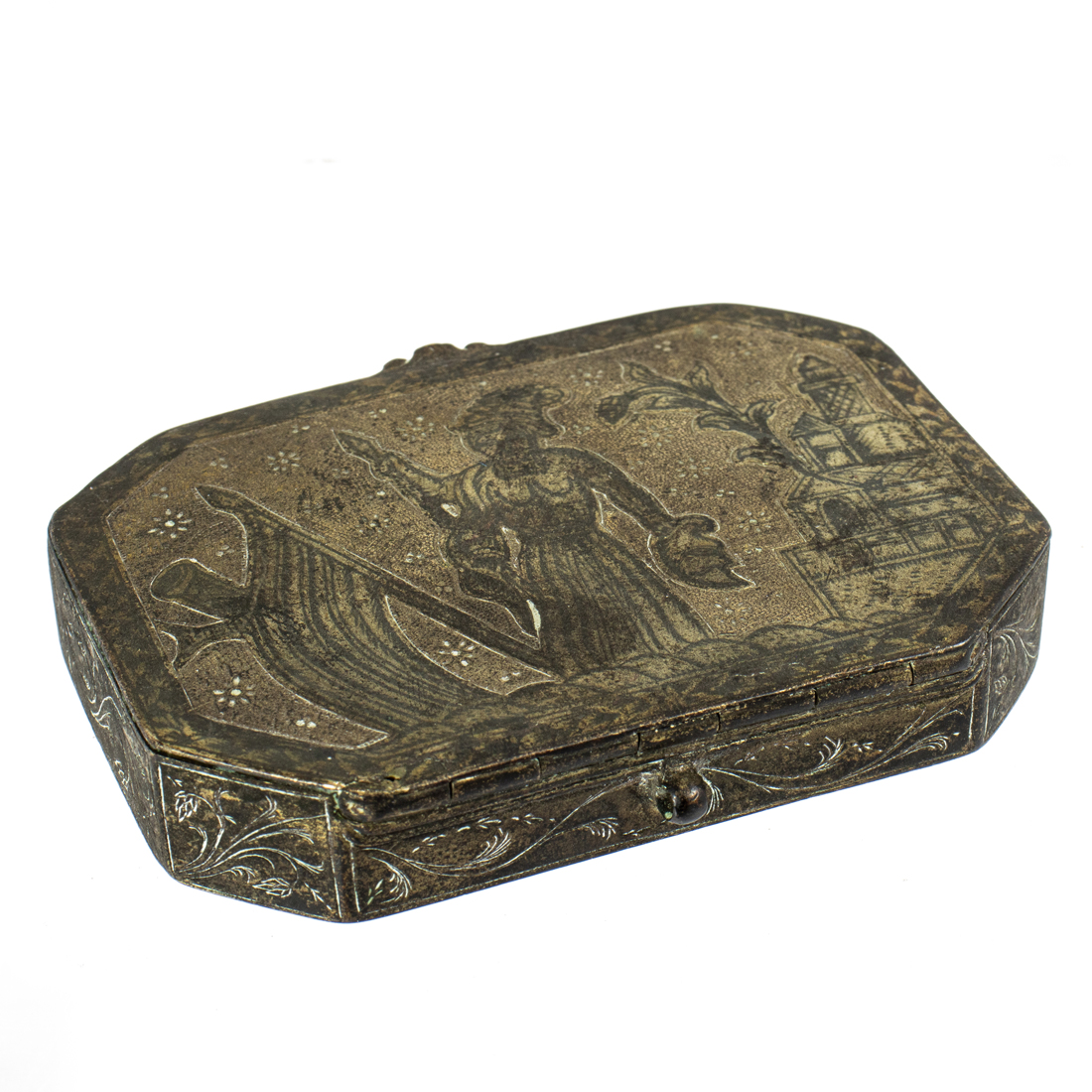 AN INDIAN NIELLO SILVER TOBACCO
