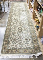 AN INDO TABRIZ RUNNER An Indo