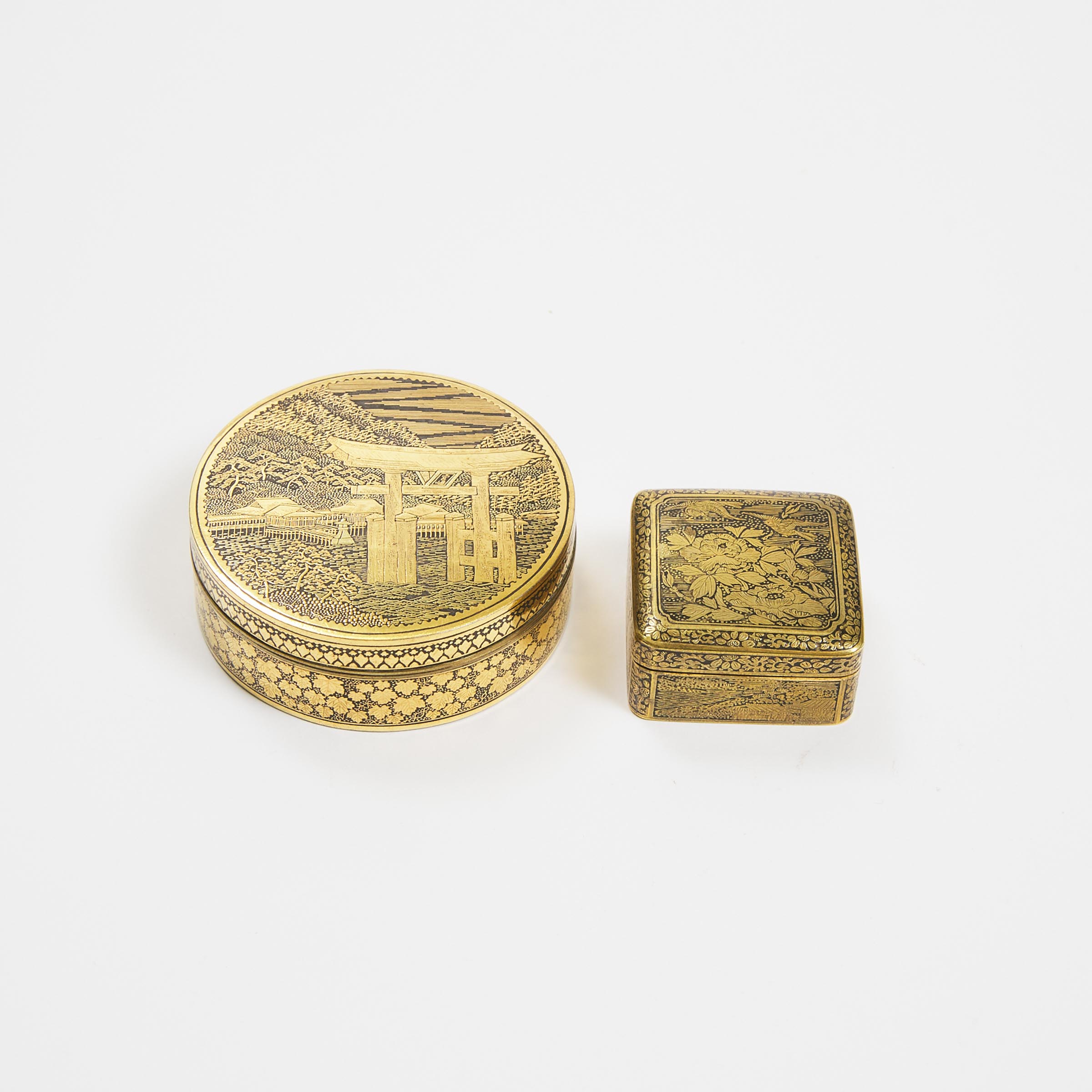 An Inlaid Iron Circular Miniature