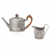AN IRISH GEORGE III TEAPOT Dub