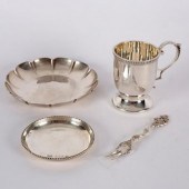 An Irish silver ashtray of str